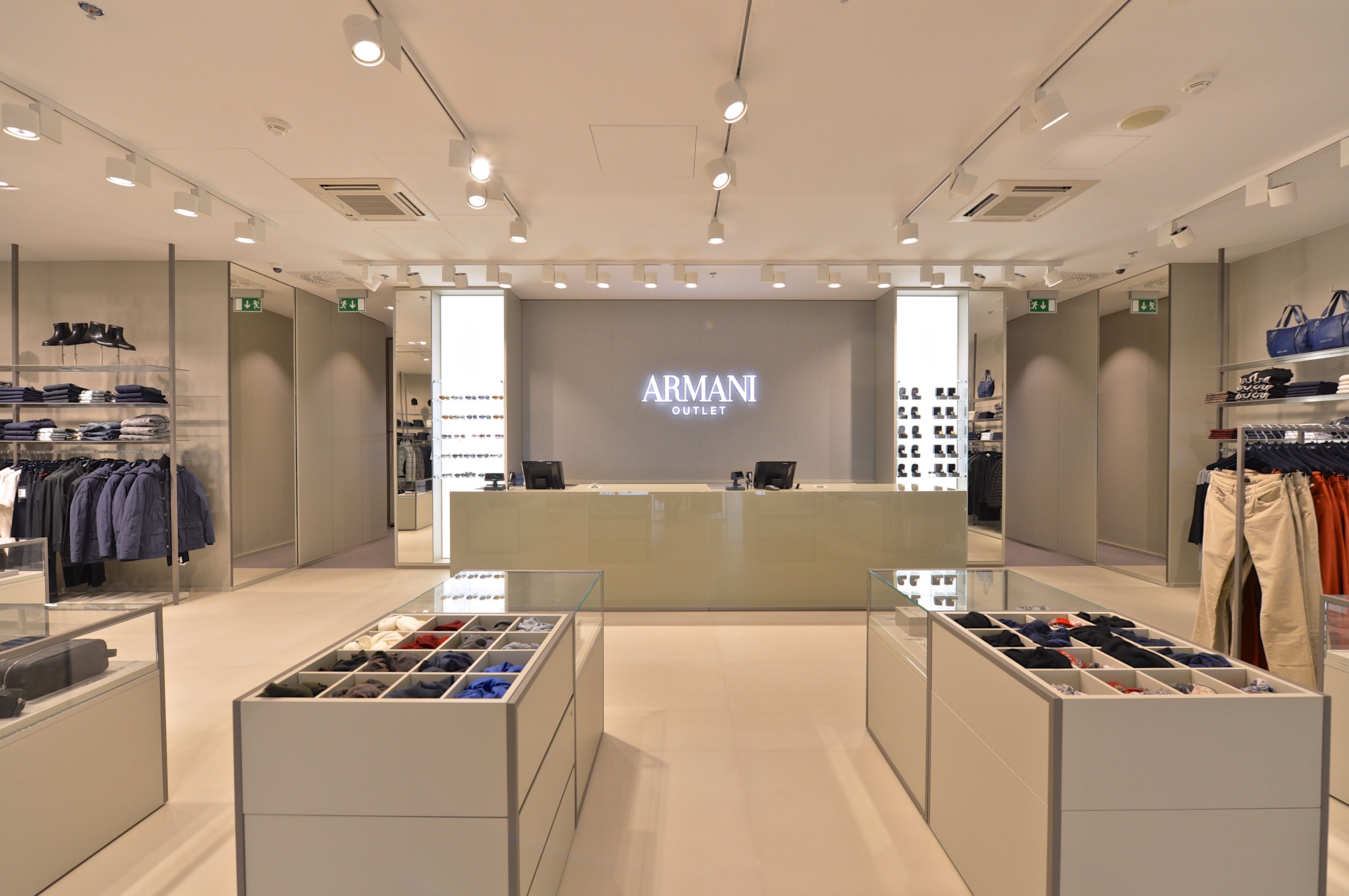 Armani outlet